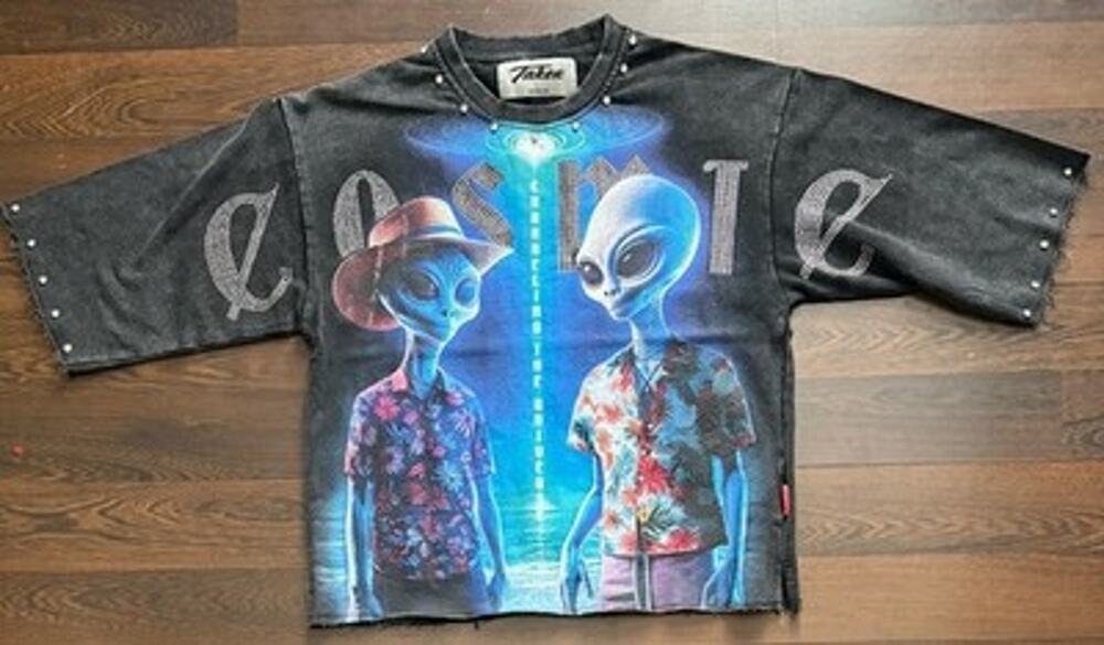 Rare Taker Cosmic Alien Cropped Tee Graphic Studded Medium
